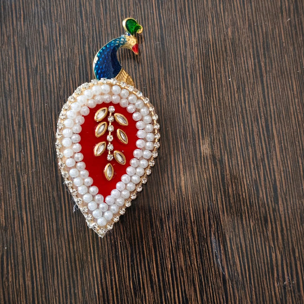 peacock brooch 1 pc